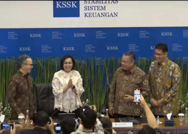 Menteri Keuangan selaku ketua KSSK, bersama dengan Gubernur Bank Indonesia (BI), Ketua Dewan Komisioner Otoritas Jasa Keuangan (OJK) dan Ketua Dewan Komisioner Lembaga Penjamin Simpanan (LPS) telah melakukan rapat berkala KSSK pertama di tahun 2024 pada Senin (29/1).