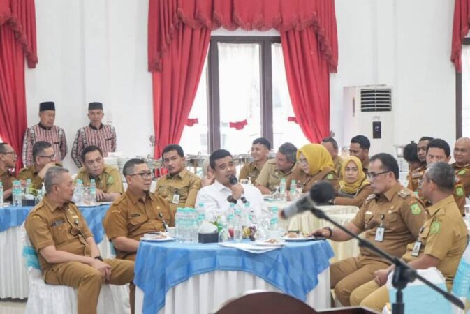 Wali Kota Medan Bobby Nasution berpesan agar perencanaan dan pekerjaan fisik pembangunan tidak dilakukan pada tahun yang sama. Hal ini bertujuan agar pekerjaan fisik berjalan dengan baik, tidak keteter, dan tidak semrawut.